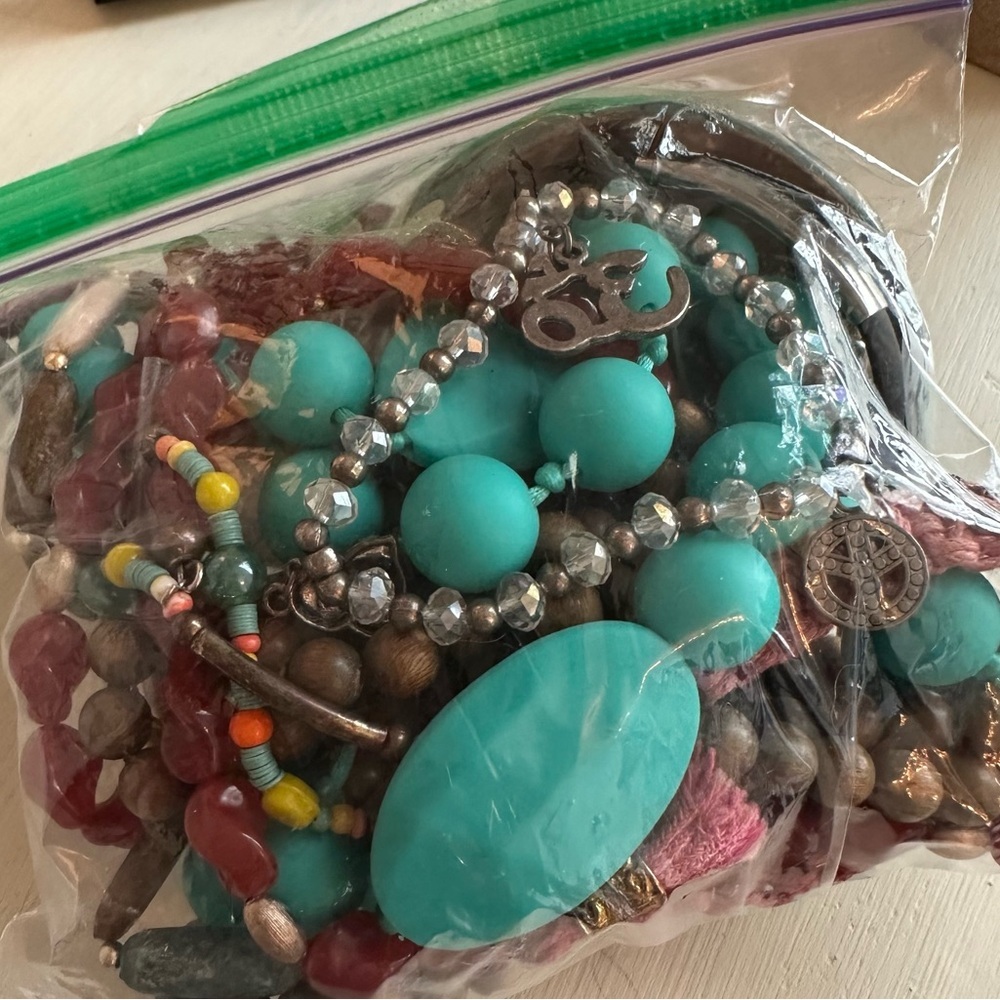 ✨ MYSTERY GRAB BAG JEWELRY ✨ Multiple Wearable Pieces in Each Bag !! - Picture 3 of 4